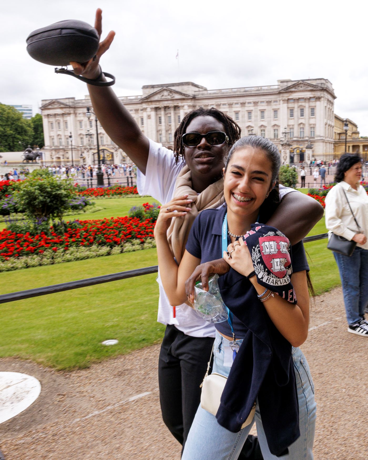 LiA students at Buckingham Palace