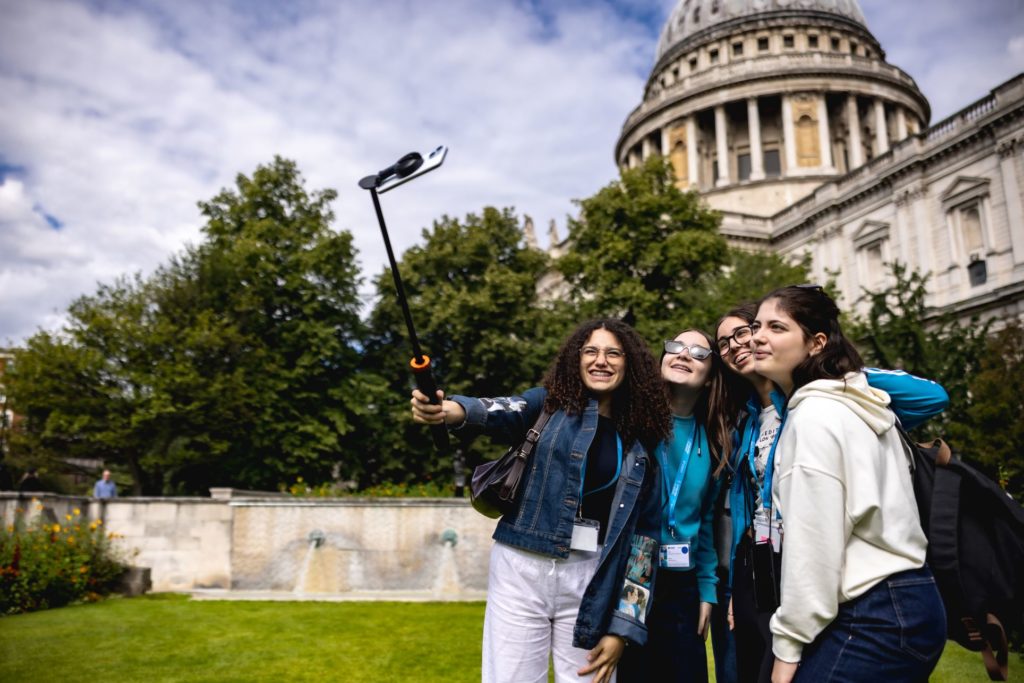 Girls at St Paul's Cathedral