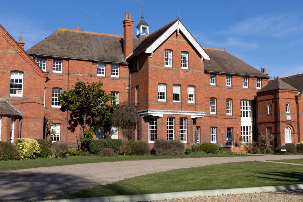 Wellesley Haddon Dean school