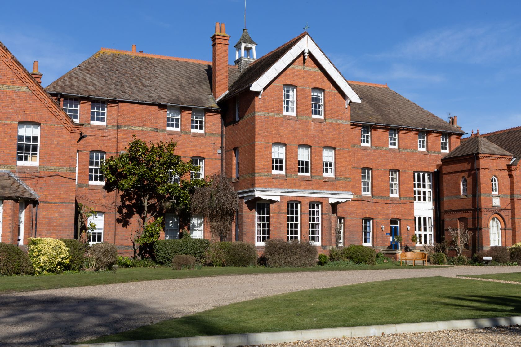Wellesley Haddon Dean school